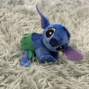 Cutie Cuff Disney Stitch with Hula Skirt